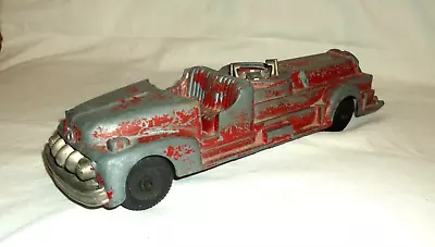 VTG 1950's Hubley Kiddie Toy Fire Truck #468 • $6.99