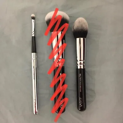 $35 • Buy Zoeva Makeup Brush Pack (330 Lip Contour, 107 Powder Polish, 135 Face Definer)