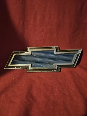 $30 • Buy Chevrolet Chevy Silverado Grille Emblem Badge Bowtie Vintage 672810 715626 BC
