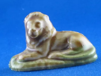 Wade Whimsies Lion 1976-7 Tom Smith Cracker Collection. • £3