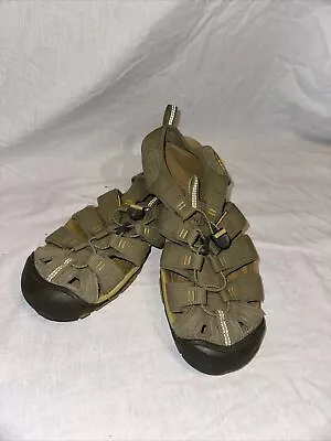 Keen Footwear CNX Beach Sandals Green Mens UK Size 8.5 • £12.50