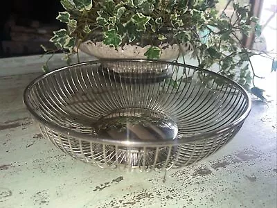 VINTAGE LEONARD SILVER PLATE OVAL WIRE BREAD/FRUIT BASKET 10 X 3  Tall • $14.99