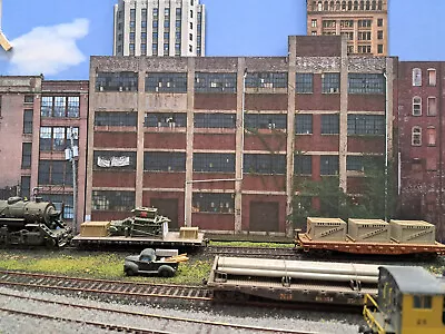 TRACKSIDEFLATS #202 N Scale ABANDONDED BUILDING #2 • $9.99