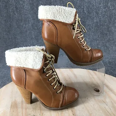 Mia Boots Womens 6 Ankle Booties Heels Cap Toe Winter Brown Leather Lace Up • $33.99