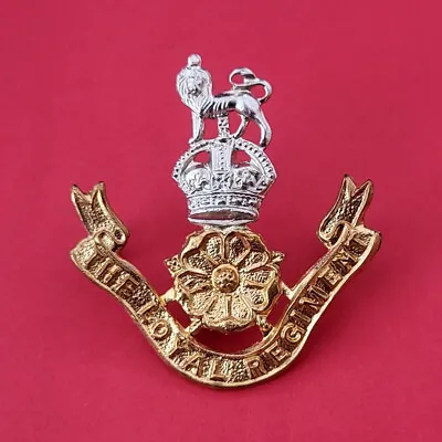 The Loyal Regiment ( North Lancashire ) Cap Badge Bi Metal With Lugs Kings Crown • £5