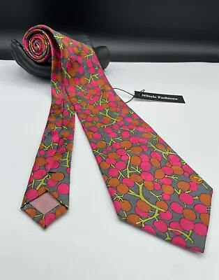 Nicole Miller Men's 100% Silk Tie ~ Gray & Pink ~ Grapes ~ Made In Korea! • $14.99