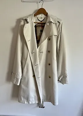 Burberry Double Breasted Women  Trench Coat Size 14 UK In Excellent Condition • £90