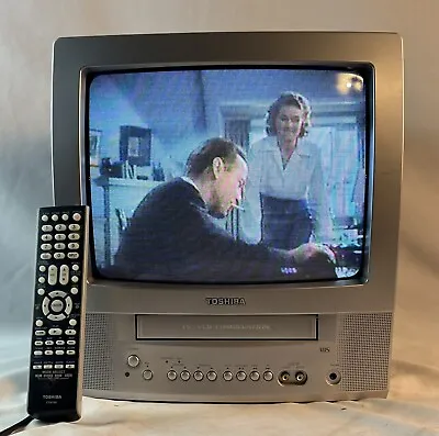 $135 • Buy Toshiba 13” CRT Tube TV & VCR VHS Combo Retro Gaming MV13P2 W Remote