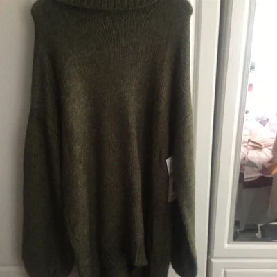 £9 • Buy New Jumper Dress Low High