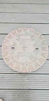 £40 • Buy Cast Iron Manhole Inspection Chamber  Drain Cover