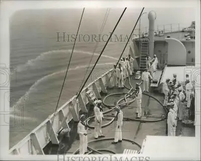 1937 Press Photo NY State Merchant Marine Academy Sailors On Ship - Nem72933 • $19.99