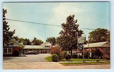 PERRY GA Georgia ~ New MECCA COURT  C1960s Car Roadside  Postcard • $5.93