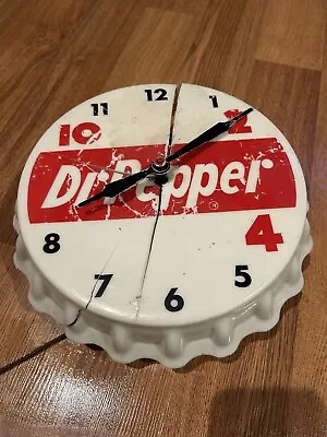 Vintage Dr. Pepper Bottle Cap Electric Lighted Wall Clock—Tommy Tucker Plastics • $65