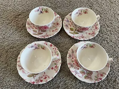 Set Of 4 Johnson Bros Rose Chintz Cups & Saucers England Free Shipping • $49.99
