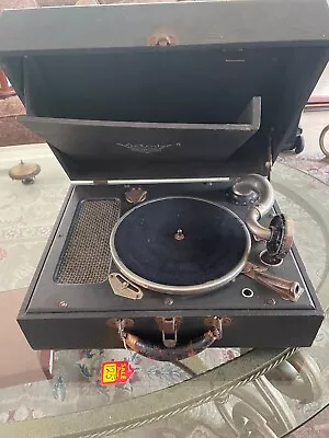 Vintage RCA Victrola Suitcase Style Crank Phonograph / Turntable • $150