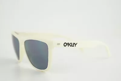 Oakley Frogskins 1st Gen. Matte White/Grey Metal Hinges/Japan Generation • $169.99