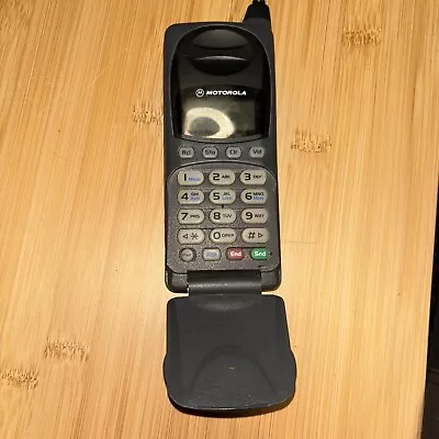 Rare Vintage Motorola Cell Phone. • $25