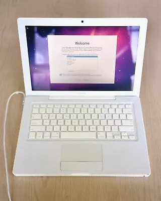 Apple MacBook A1181 13.3  Laptop - MB402LL/A (February 2008) • $9.90