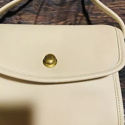 Vintage Authentic Coach Chrystie White Leather Crossbody Bag 9892 • $125