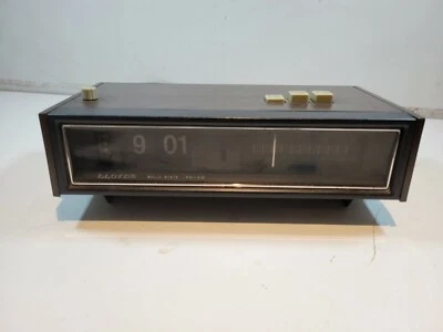 $24.99 • Buy Vintage LLOYDS AM FM Radio Alarm FLIP Clock Model IJ61G-118D - Parts Only