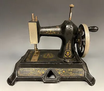 Superb Antique Muller No 19 Childs / Toy Sewing Machine C1910 Working • $180.29