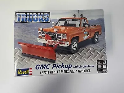 New Revell 1:24 Scale GMC Pickup Truck With Snow Plow Plastic Model Kit 85-7222 • $34.99