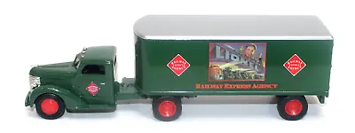 Ertl 19141 Lionel REA Express 1948 Diamond T Semi LNIB Boxed 1998 • $16.99