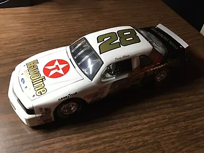 Davey Allison Action 1:24 Scale Die-Cast 1987 Ford Thunderbird Rookie #28 • $129.99