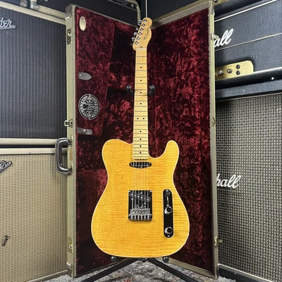 $1999.99 • Buy 2012 Fender Select Carved Maple Top Telecaster In Amber W/Original Harshell Case
