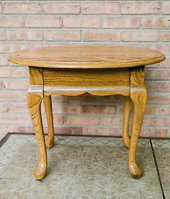 MERSMAN Solid Oak Country French Oval Accent End Table 37205 • $195