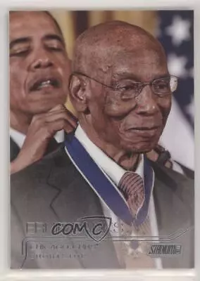 2015 Topps Stadium Club Ernie Banks Barack Obama (President Giving A Medal) HOF • $2.83