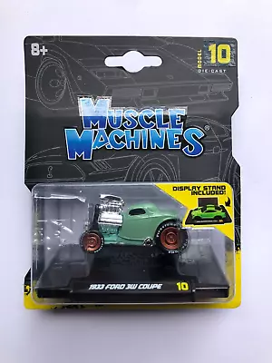 MaiSto MUSCLE MACHINES  *1933 FORD 3W COUPE* #10 W/DISPLAY STAND NEW! 8+ • $12.95