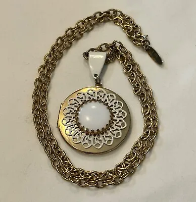 Vintage Signed WHITING DAVIS Locket Pendant Necklace Gold Tone And White • $39.95