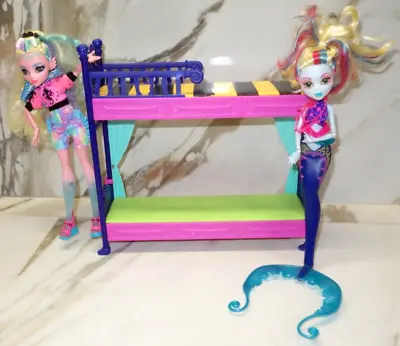 Monster High Clawdeen Family Bunk Bed And Dolls Lot • $54.90