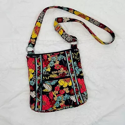 Vera Bradley Happy Snails Quilted Floral Hipster Crossbody Bag Retired • $22.40