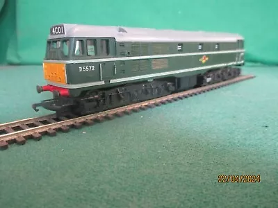 Triang/Hornby 00  'Diesel Class 31 Locomotive No D5572 Green Livery' Boxed • £29.95
