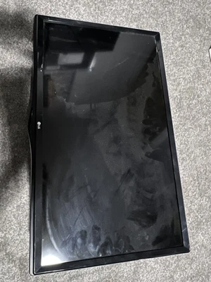 £5 • Buy Lg 24 Inch Tv