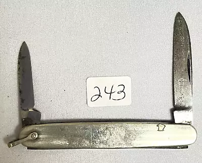 Vintage Meriden Knife Co. USA Double Blade Folding Pocket Knife (#243) • $24.45