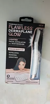 Finishing Touch Flawless Dermaplane Glow Lighted Facial Exfoliator Hair Remover • $15.99