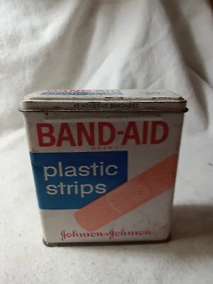 Vintage Band-Aid Plastic Strips Metal Tin Hinged Lid Johnson & Johnson (522) • $3.99