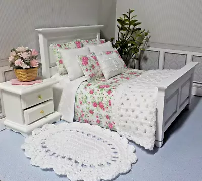 Miniature Dollhouse Pink Floral Bedspread/Comforter/Blanket/Pillows 185 • $16.99