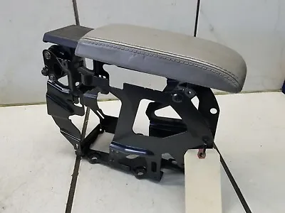 2003 Vw Volkswagen New Beetle Center Console Arm Rest W/ Frame • $84.95