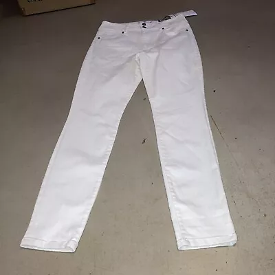 Cabi White Jeans Nwt • $20