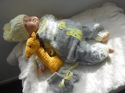 Hand Knitted Lemon/grey All In One *Giraffe* Newborn Baby Boy/reborn 19-20  NEW • £18.99