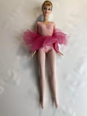 Barbie Vintage Ballerina Fashion Doll Mattel 1999 • $15.99