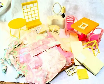 VINTAGE Lot Of 20 Pc BARBIE ASSORTED DOLL FURNITURE AND BEDDING • $28