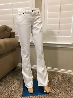 “vince” Low-rise Stretch Flared Jeans In Optic White – Sz 26 • $18