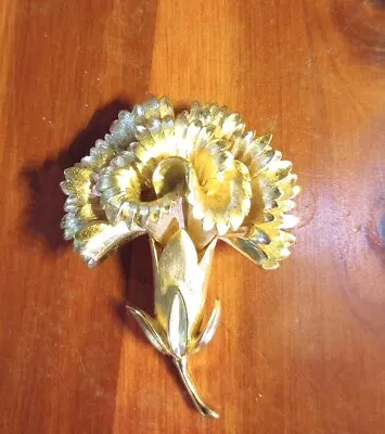 Trifari © Signed Gold Tone Brooch Pin Flower 2.5  L X 1.8  W 22.60g 1970's 80's • $29