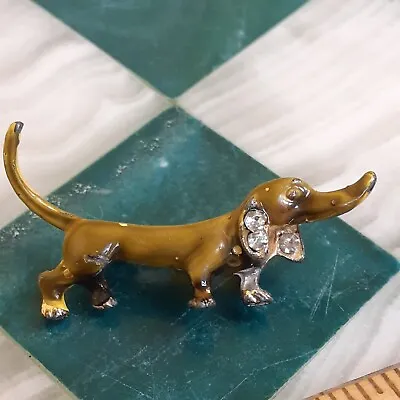 Dachshund Brooch 1.5  Inch Metal And Enamel Dog Pin Costume Jewelry • $11.95