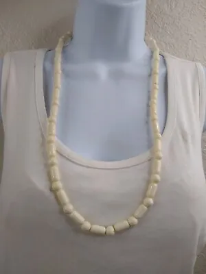 Vintage Cream-Colored Beaded Necklace - 28  • $7.70
